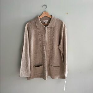 NWT VINTAGE CARDIGAN